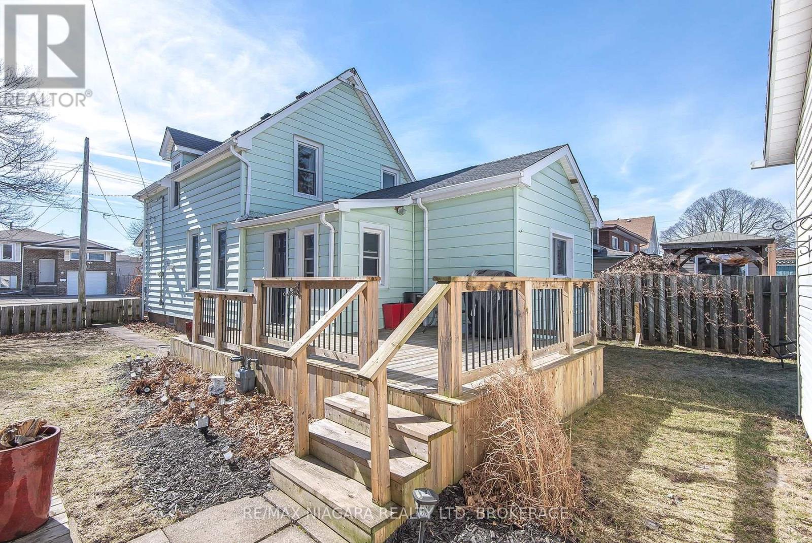 9 Beech Street, Port Colborne, Ontario  L3K 3N7 - Photo 7 - X12870192