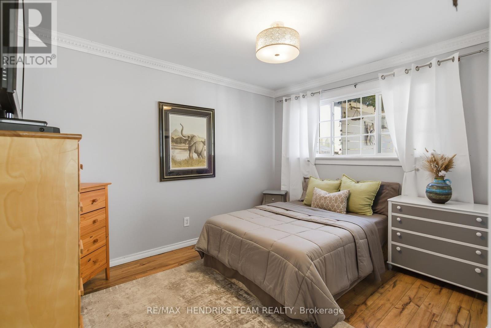 7 Elmwood Avenue, St. Catharines, Ontario  L2R 2T5 - Photo 10 - X12870388