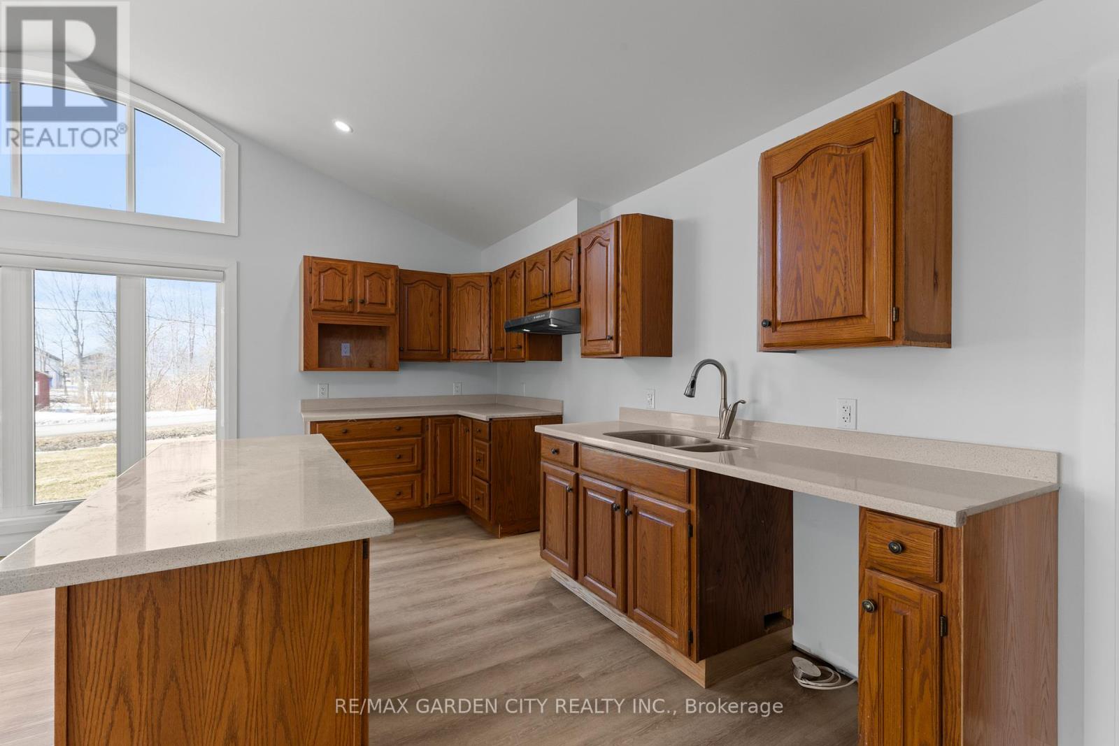 11582 Beach Road E, Wainfleet, Ontario  L0S 1V0 - Photo 8 - X12870580