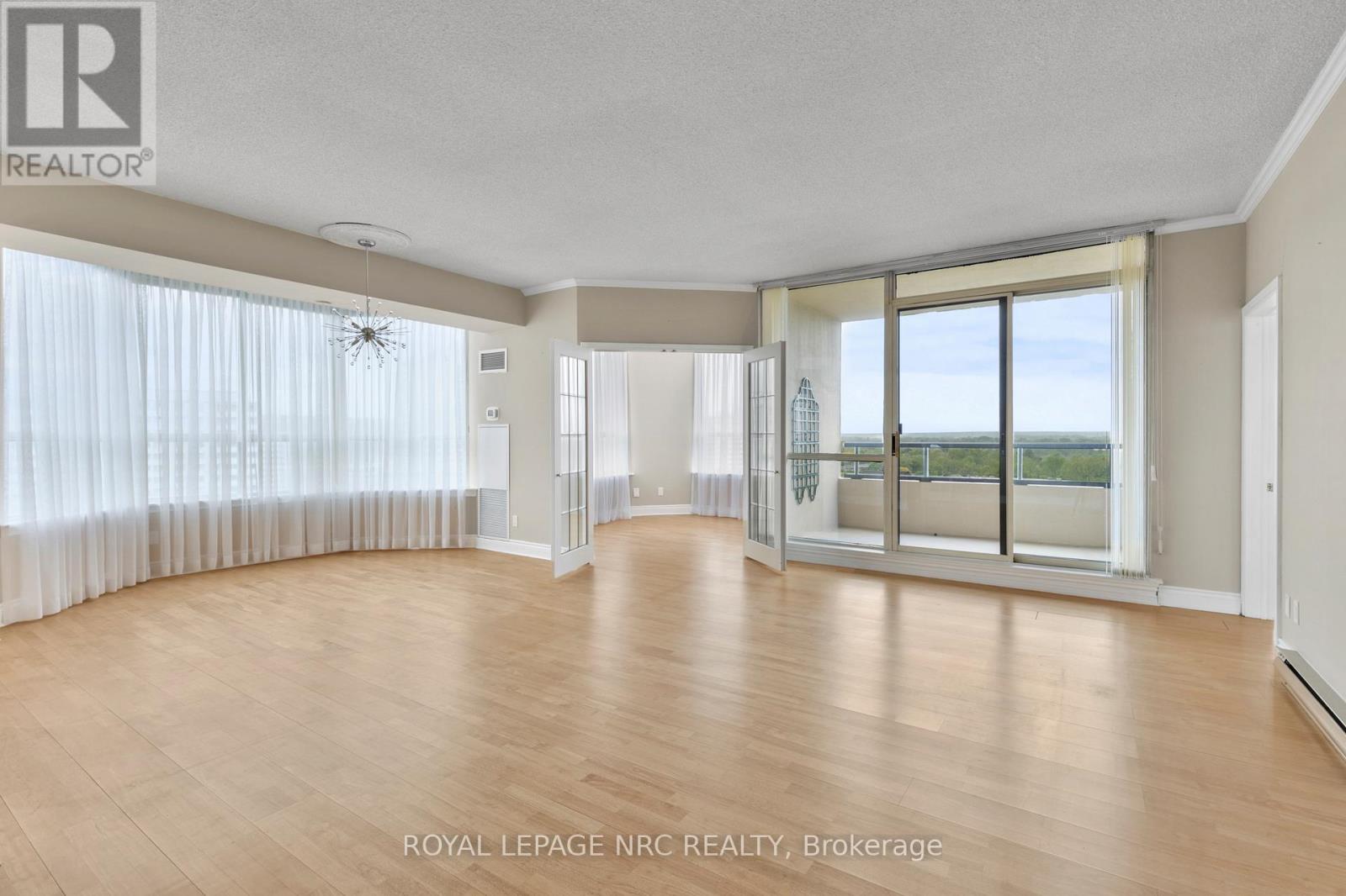 Ph6 - 3 Towering Heights Boulevard, St. Catharines, Ontario  L2T 4A4 - Photo 11 - X12870998