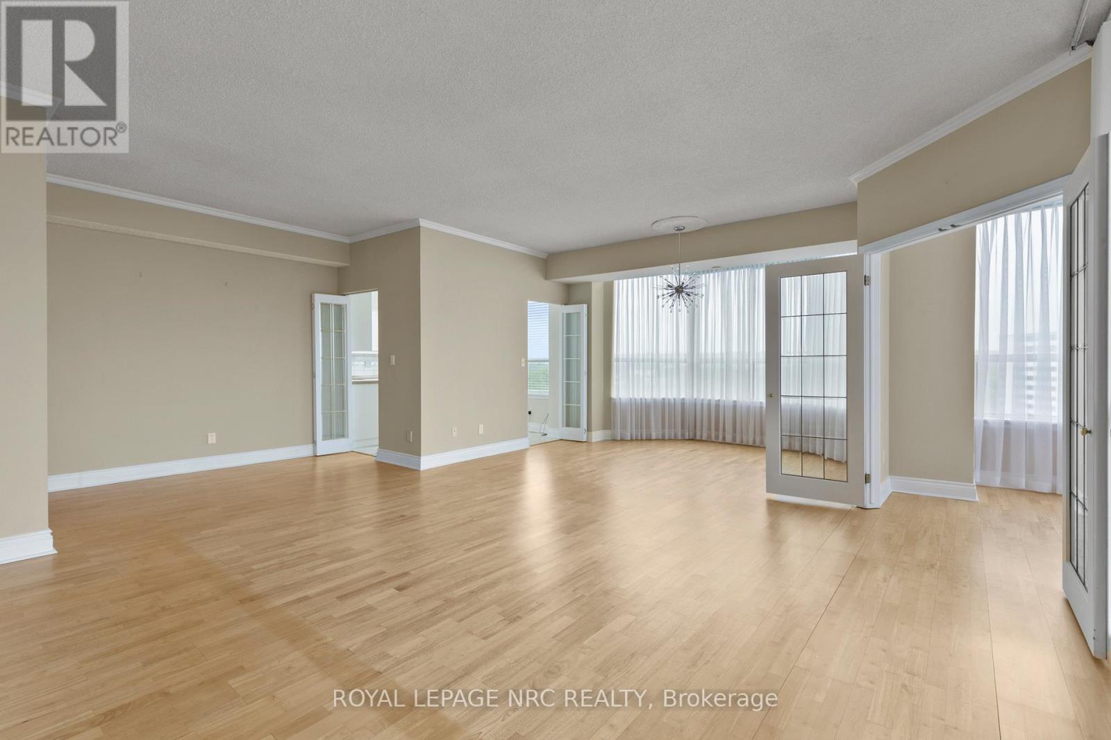 Ph6 - 3 Towering Heights Boulevard, St. Catharines, Ontario  L2T 4A4 - Photo 14 - X12870998