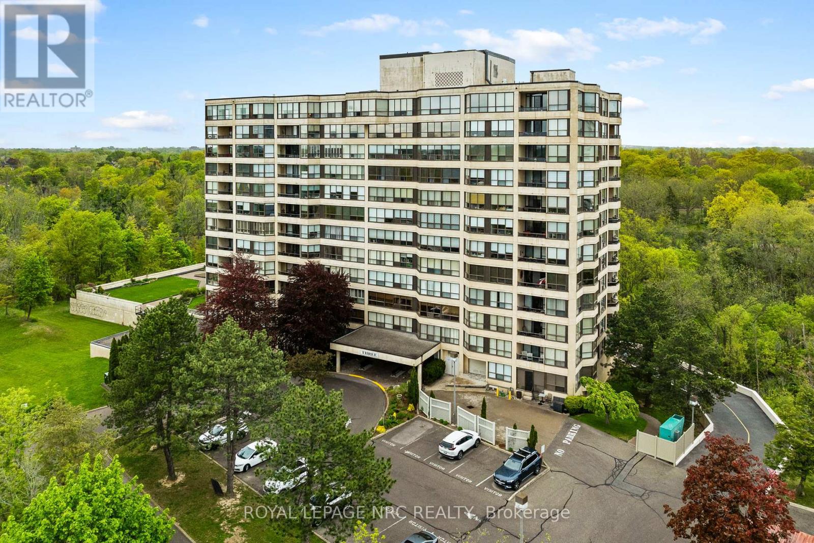 Ph6 - 3 Towering Heights Boulevard, St. Catharines, Ontario  L2T 4A4 - Photo 2 - X12870998