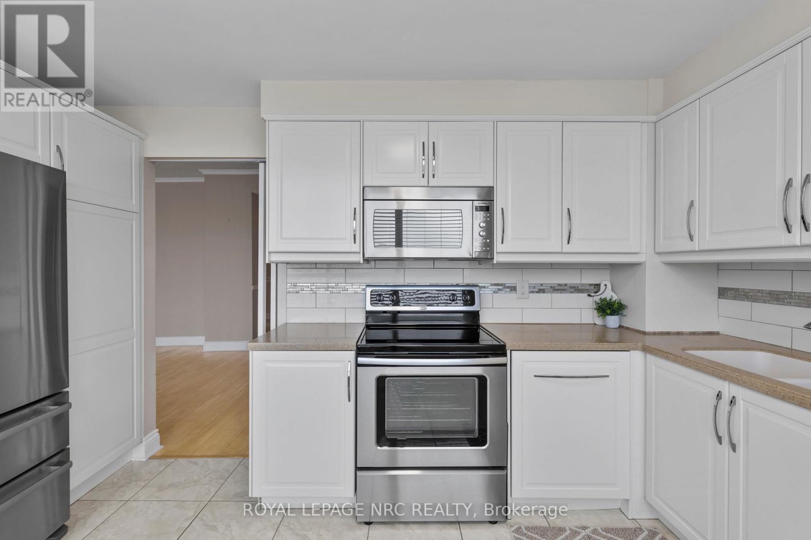Ph6 - 3 Towering Heights Boulevard, St. Catharines, Ontario  L2T 4A4 - Photo 23 - X12870998