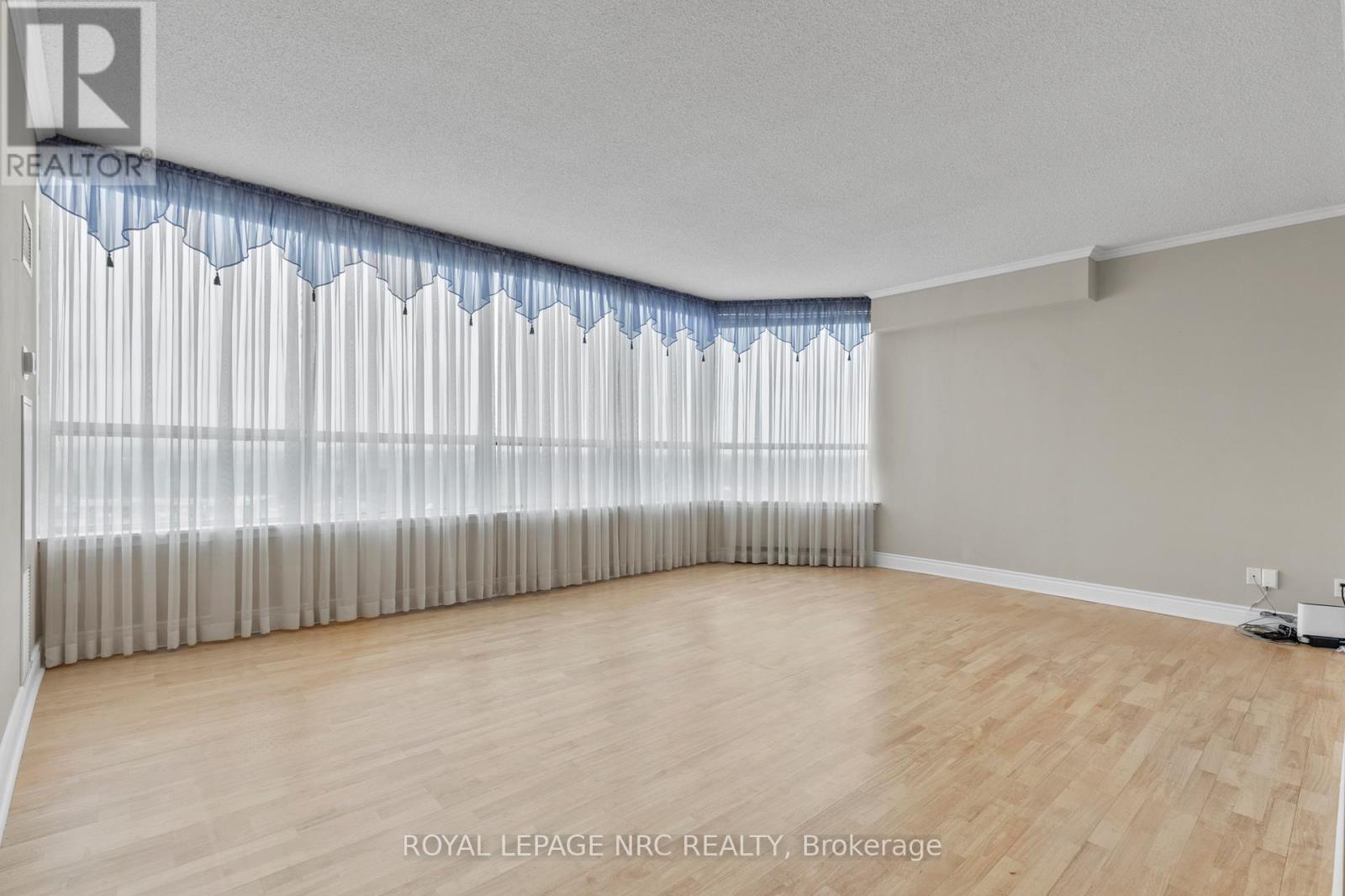 Ph6 - 3 Towering Heights Boulevard, St. Catharines, Ontario  L2T 4A4 - Photo 27 - X12870998