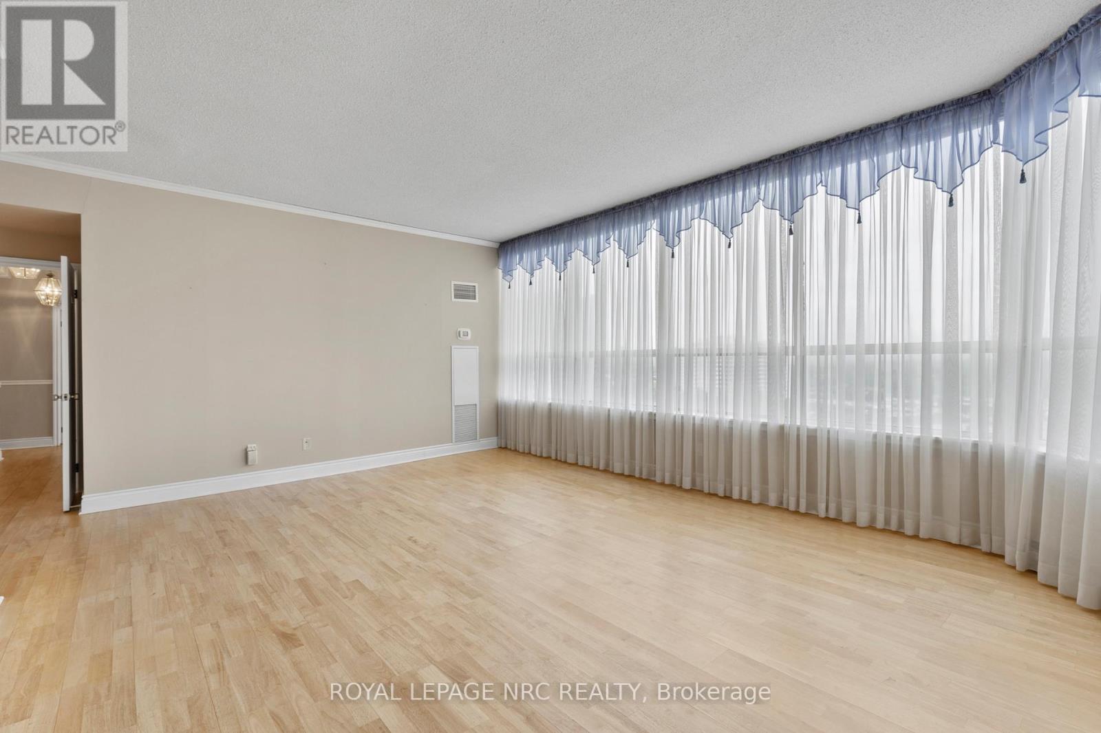 Ph6 - 3 Towering Heights Boulevard, St. Catharines, Ontario  L2T 4A4 - Photo 28 - X12870998