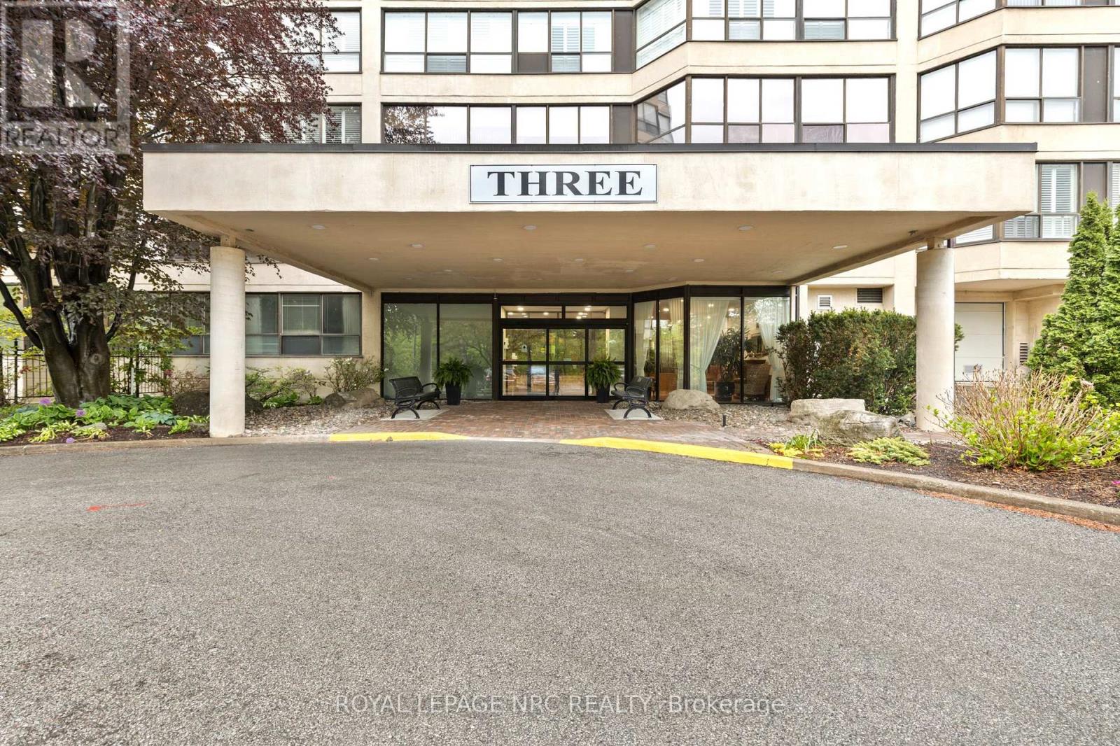 Ph6 - 3 Towering Heights Boulevard, St. Catharines, Ontario  L2T 4A4 - Photo 3 - X12870998