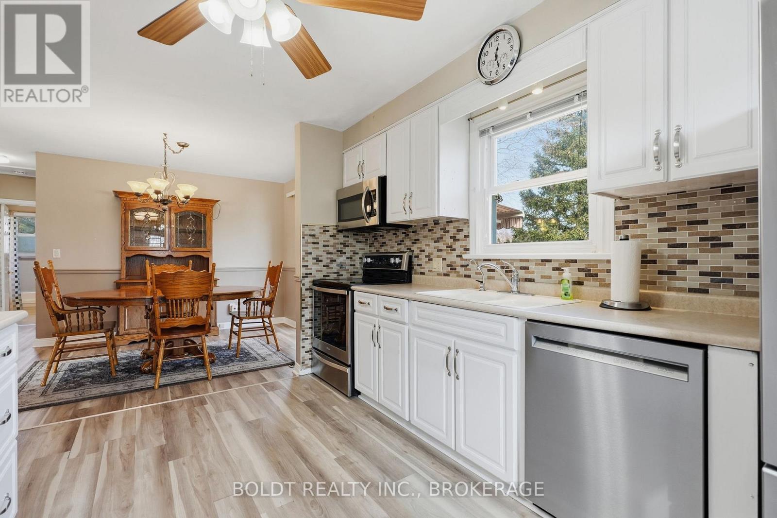 16 Grammar Avenue, St. Catharines, Ontario  L2N 3L3 - Photo 17 - X12871390