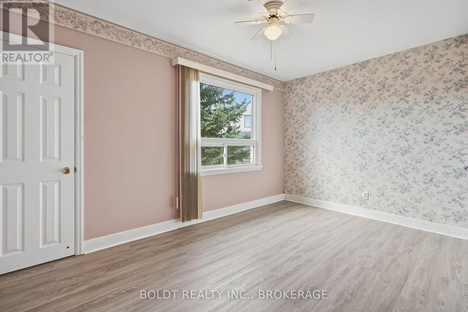 16 Grammar Avenue, St. Catharines, Ontario  L2N 3L3 - Photo 24 - X12871390