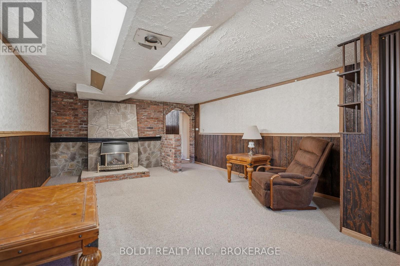16 Grammar Avenue, St. Catharines, Ontario  L2N 3L3 - Photo 31 - X12871390