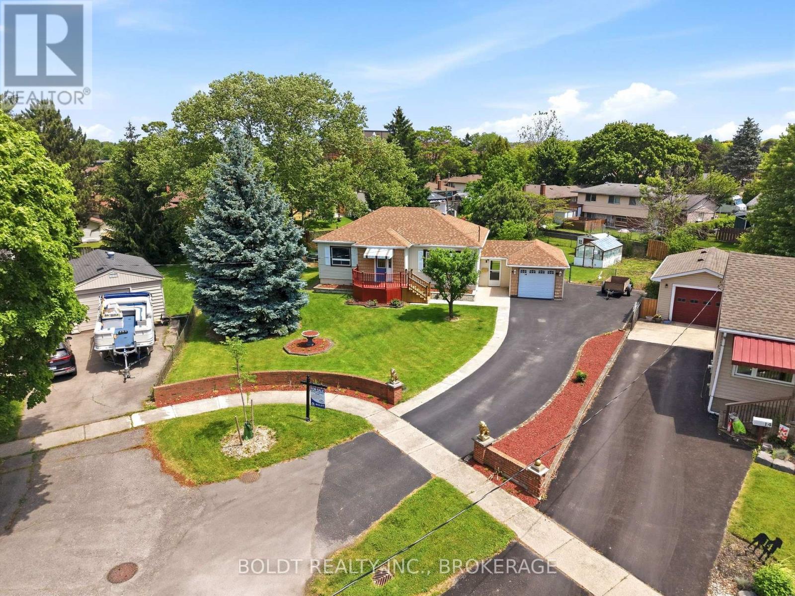 16 Grammar Avenue, St. Catharines, Ontario  L2N 3L3 - Photo 41 - X12871390