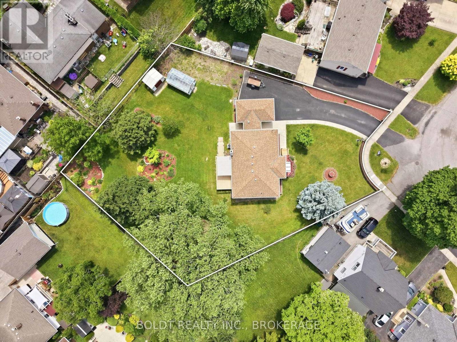 16 Grammar Avenue, St. Catharines, Ontario  L2N 3L3 - Photo 49 - X12871390