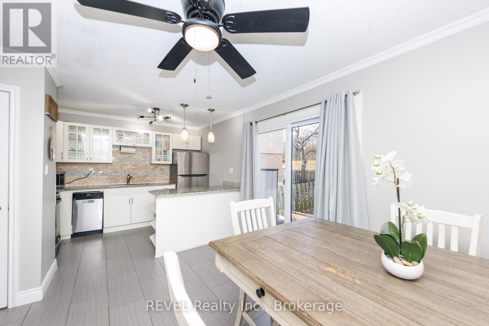 43 - 1300 Upper Ottawa Street, Hamilton, Ontario  L8W 1M8 - Photo 3 - X12872148