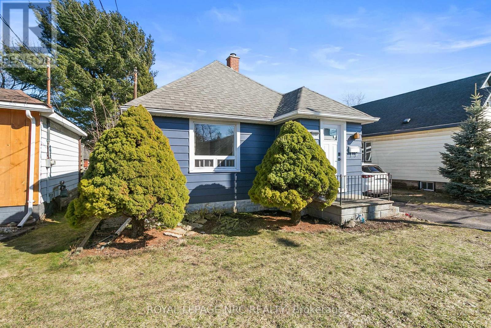 5608 Byng Avenue, Niagara Falls, Ontario  L2G 5C7 - Photo 2 - X12873960