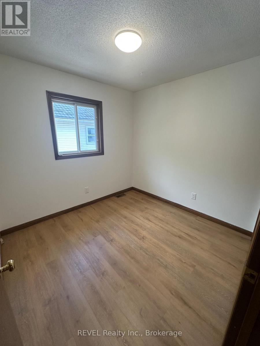 1 - 1372 Haist Street, Pelham, Ontario  L0S 1M0 - Photo 18 - X12877788