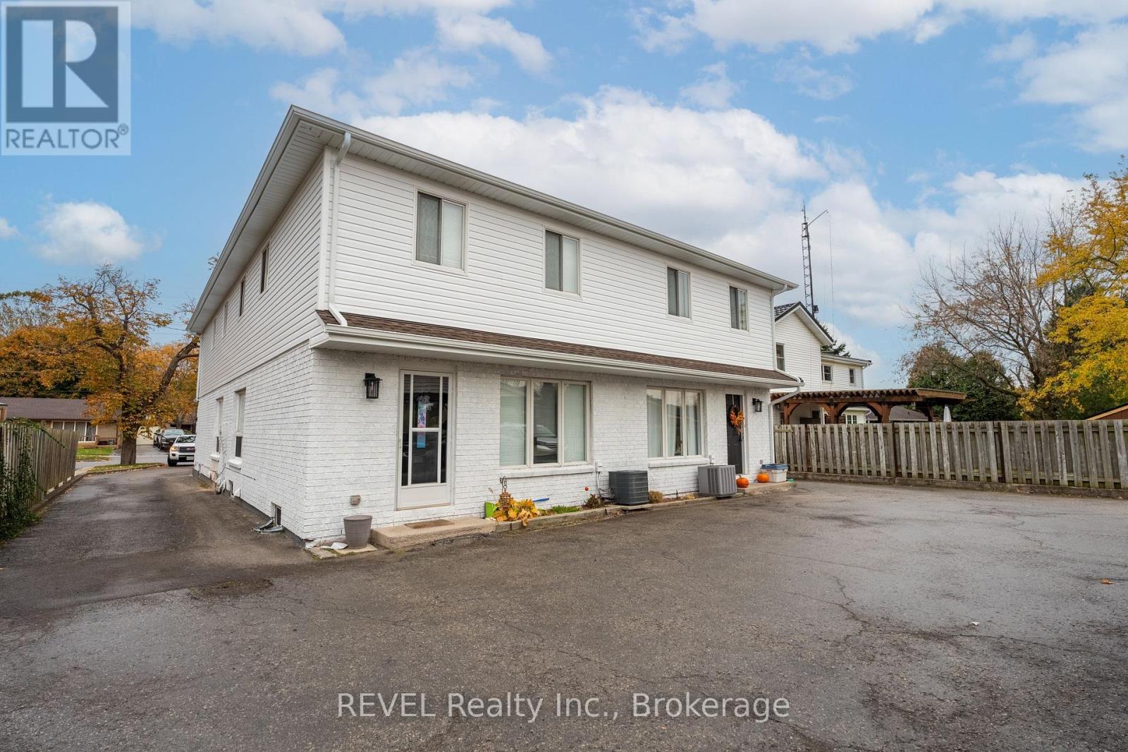 1 - 1372 Haist Street, Pelham, Ontario  L0S 1M0 - Photo 3 - X12877788