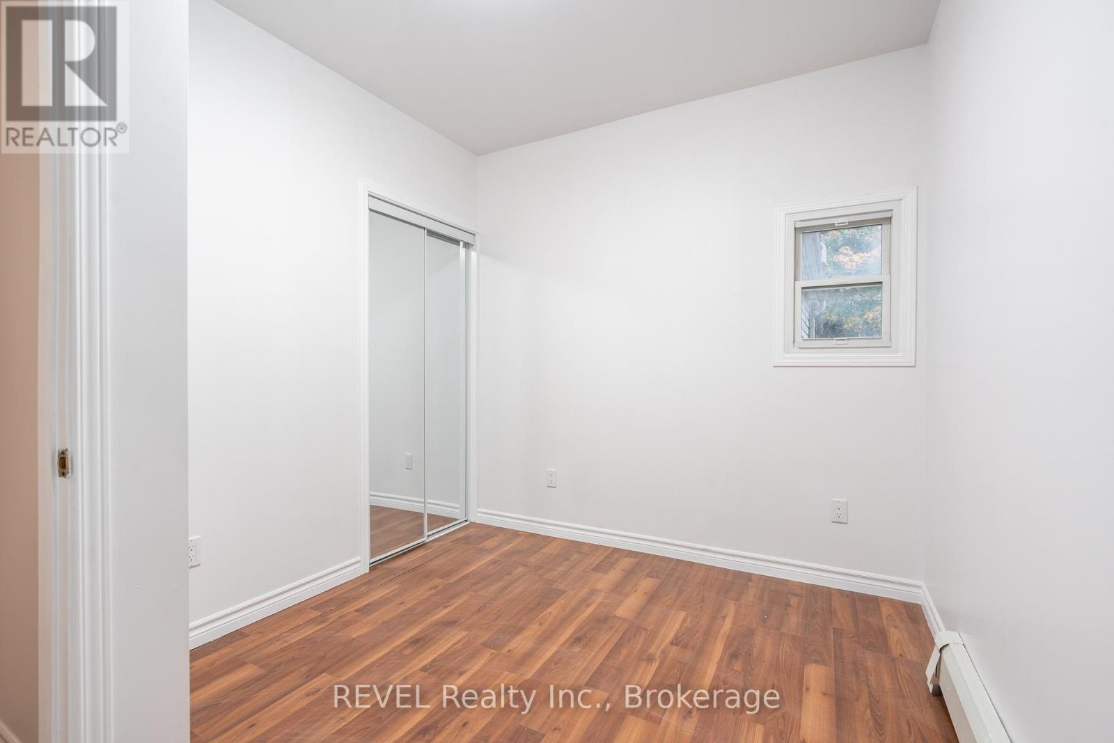 Main - 4762 Kincaid Place, Niagara Falls, Ontario  L2E 1C5 - Photo 7 - X12878498
