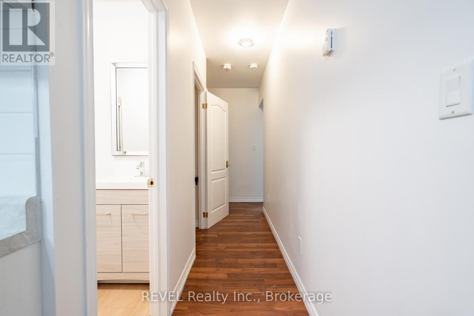 Main - 4762 Kincaid Place, Niagara Falls, Ontario  L2E 1C5 - Photo 9 - X12878498