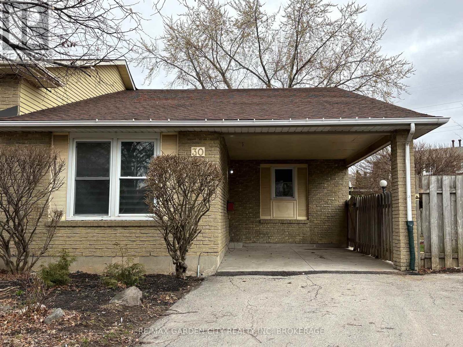 30 DEBORAH COURT, St. Catharines, Ontario