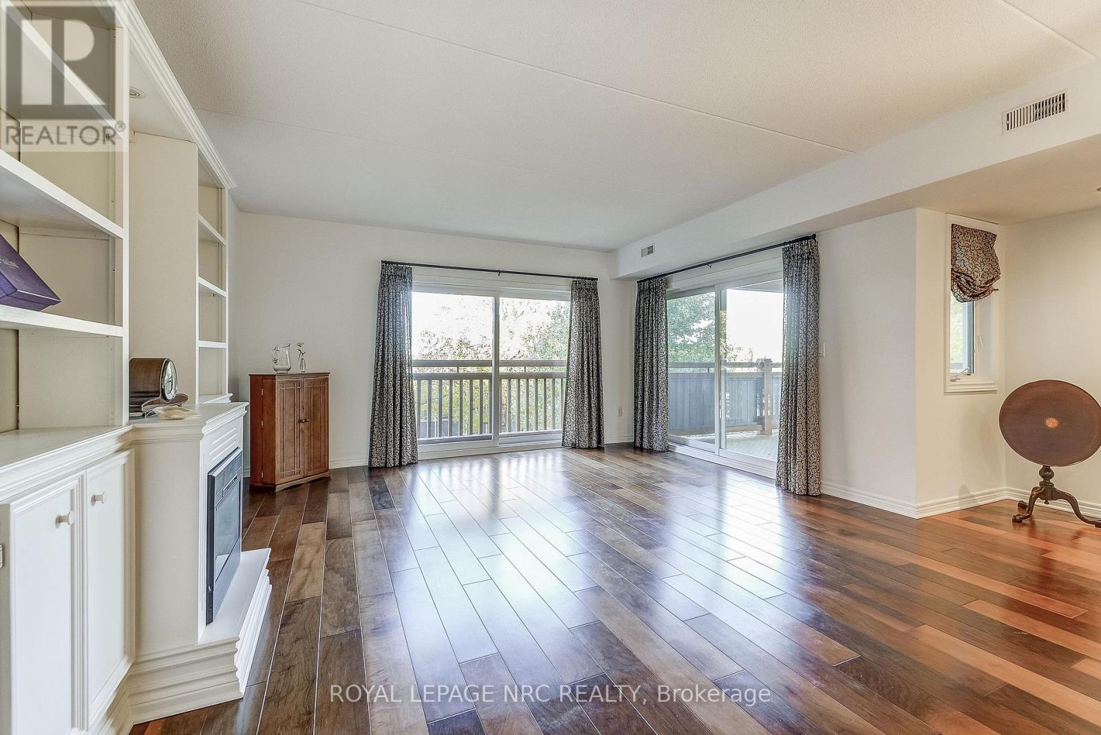 202 - 678 Line 2 Road, Niagara-On-The-Lake, Ontario  L0S 1J0 - Photo 10 - X12880472