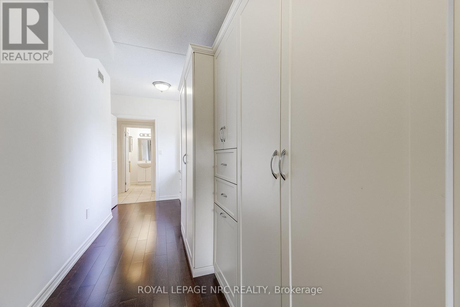 202 - 678 Line 2 Road, Niagara-On-The-Lake, Ontario  L0S 1J0 - Photo 23 - X12880472