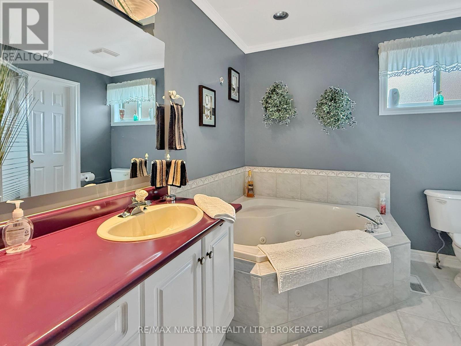 629 Daytona Drive, Fort Erie, Ontario  L2A 4Z5 - Photo 19 - X12880814