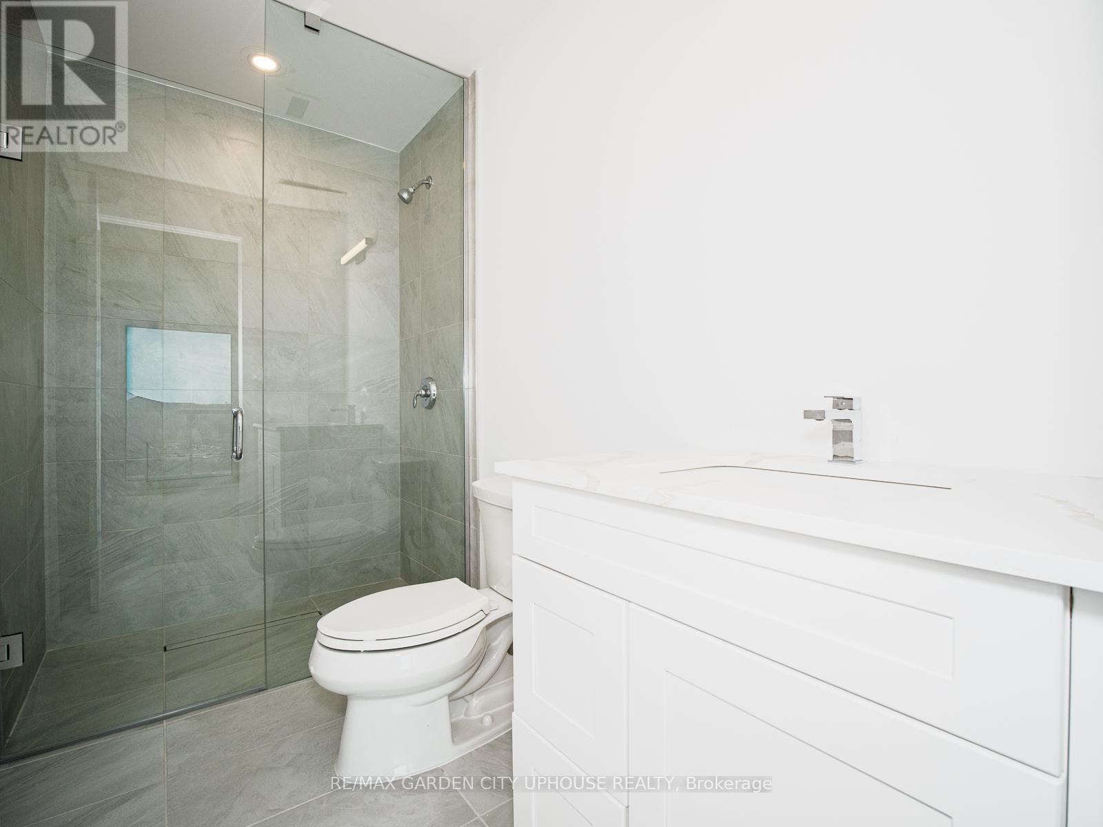 910 - 57 Carlisle Street, St. Catharines, Ontario  L2R 7N6 - Photo 6 - X12881124