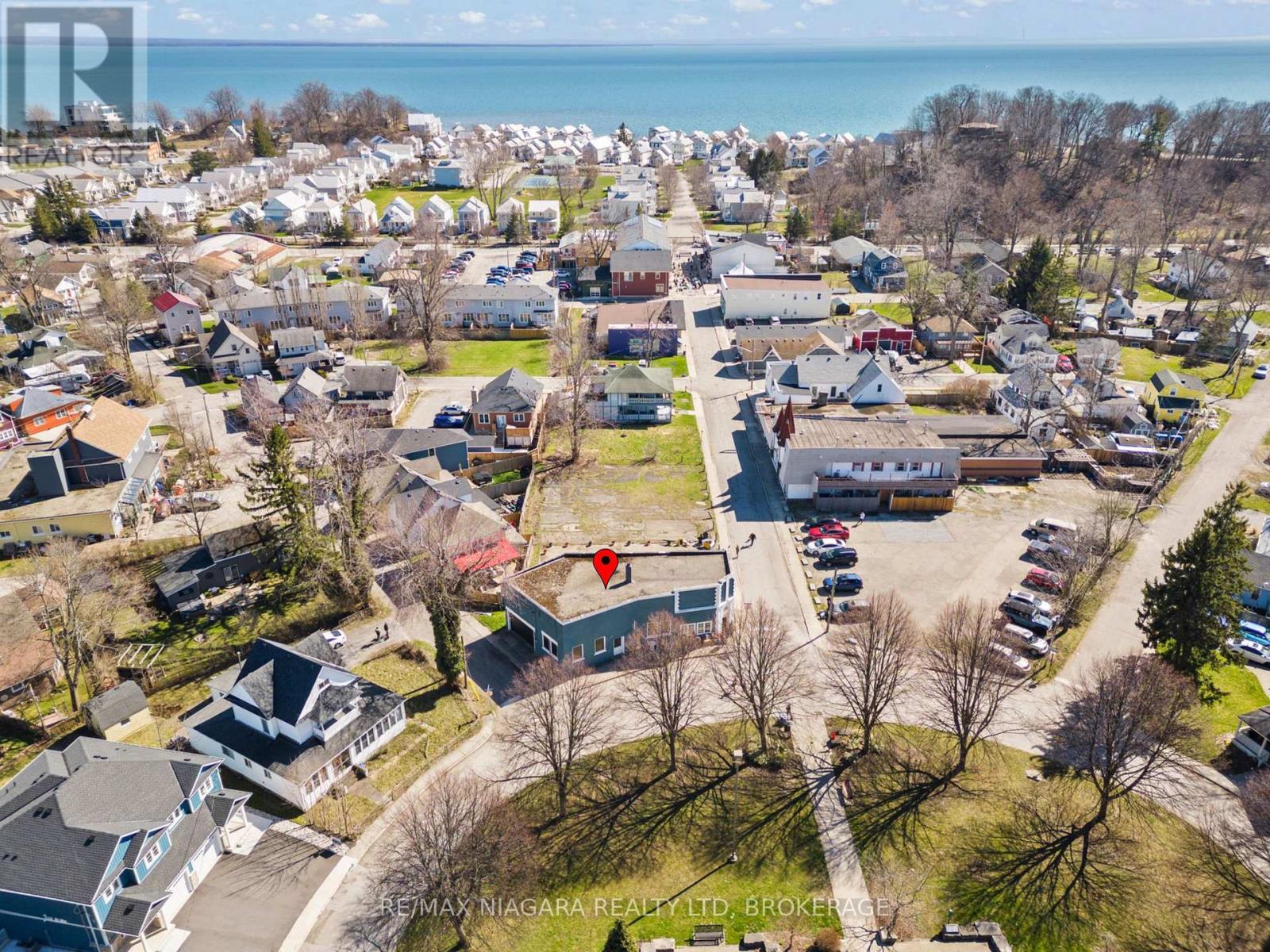 34 Queens Circle, Fort Erie, Ontario  L0S 1B0 - Photo 14 - X12881170