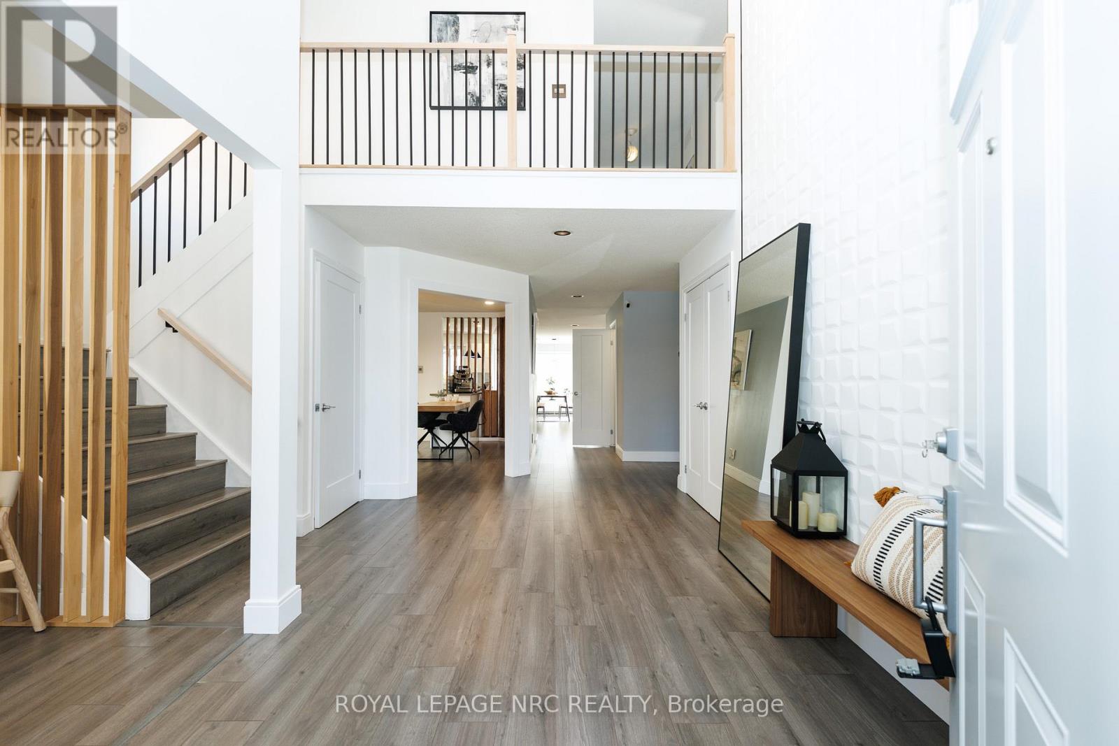 7 Sarah Court, St. Catharines, Ontario  L2S 3R6 - Photo 4 - X12887358