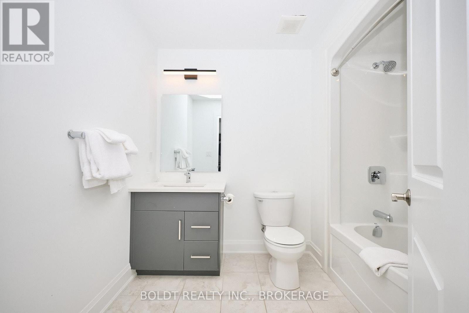 552 Mississauga Avenue, Fort Erie, Ontario  L2A 0G8 - Photo 25 - X12888260