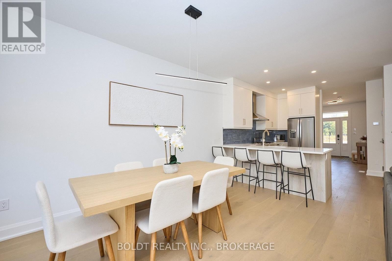 552 Mississauga Avenue, Fort Erie, Ontario  L2A 0G8 - Photo 7 - X12888260