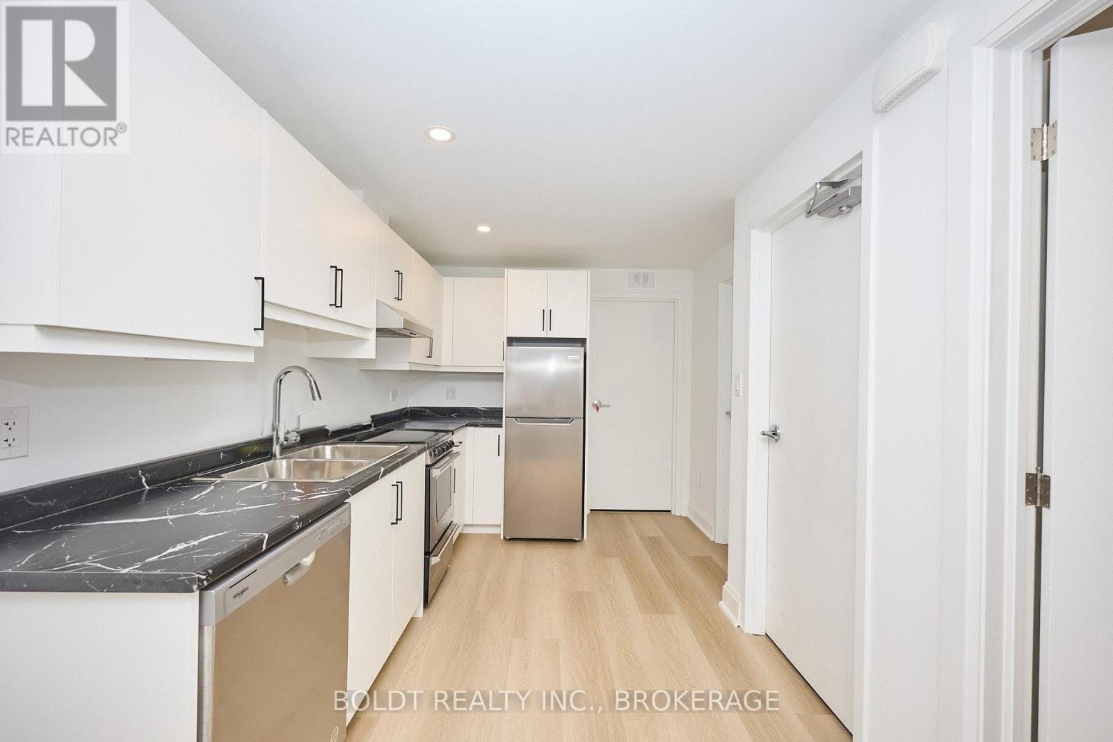 556 Mississauga Avenue, Fort Erie, Ontario  L2A 0G8 - Photo 26 - X12888266