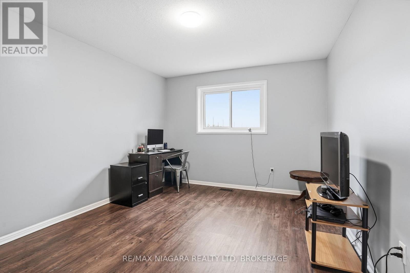 64 Page Street, St. Catharines, Ontario  L2R 4A7 - Photo 15 - X12888786