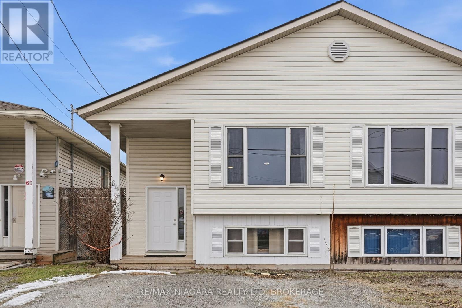 64 Page Street, St. Catharines, Ontario  L2R 4A7 - Photo 2 - X12888786