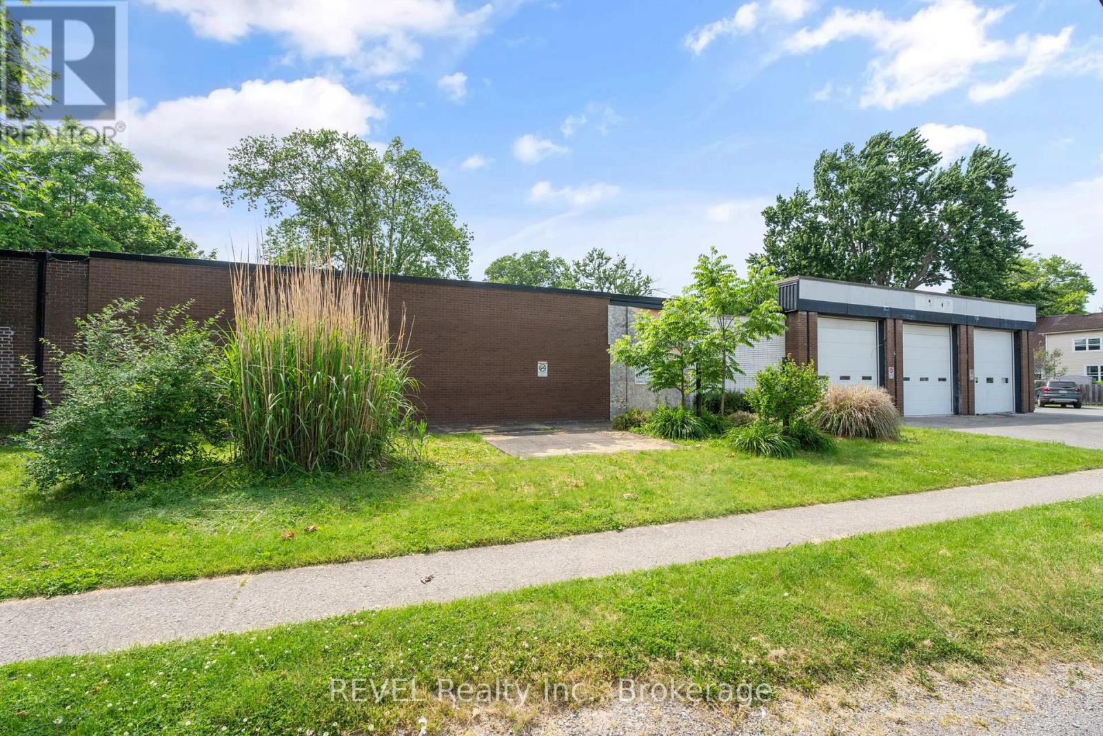 271 RIDGEWAY ROAD, Fort Erie, Ontario
