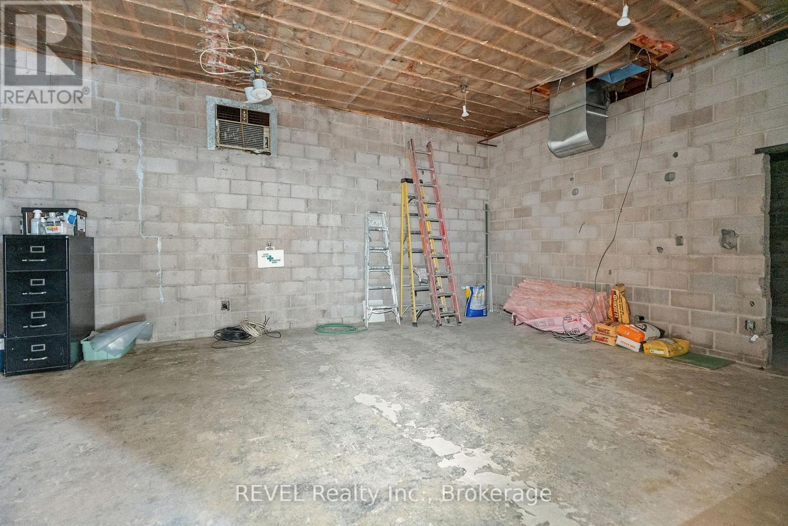 271 Ridgeway Road, Fort Erie, Ontario  L0S 1B0 - Photo 10 - X12890148