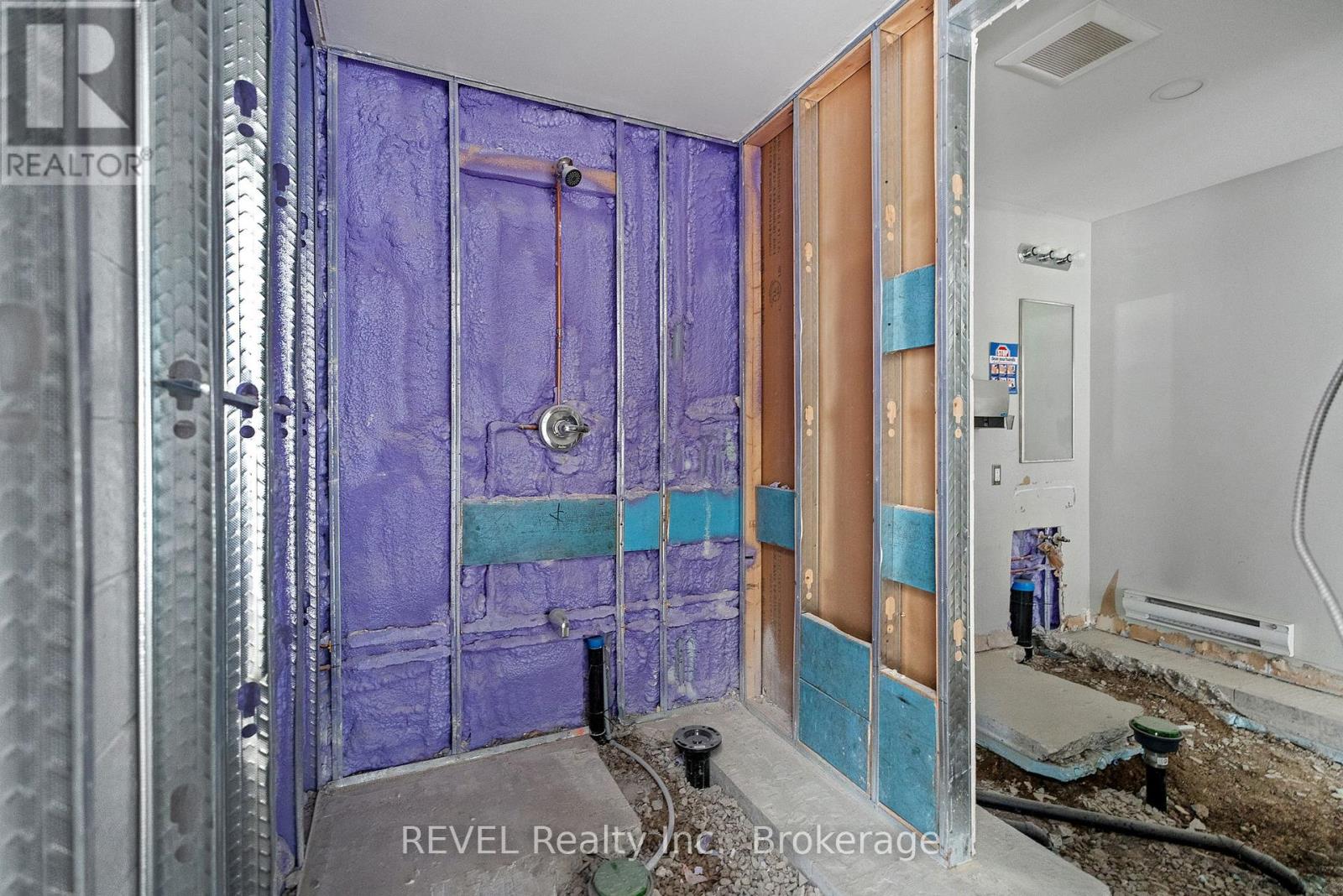 271 Ridgeway Road, Fort Erie, Ontario  L0S 1B0 - Photo 12 - X12890148