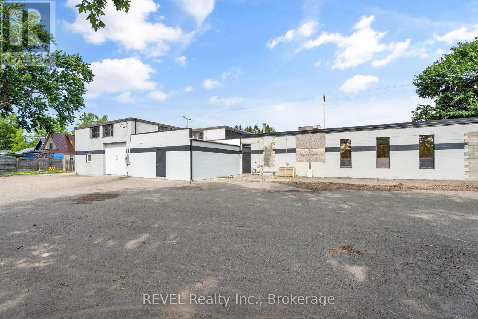 271 Ridgeway Road, Fort Erie, Ontario  L0S 1B0 - Photo 16 - X12890148