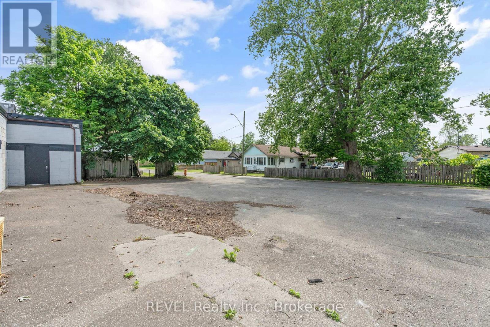 271 Ridgeway Road, Fort Erie, Ontario  L0S 1B0 - Photo 17 - X12890148