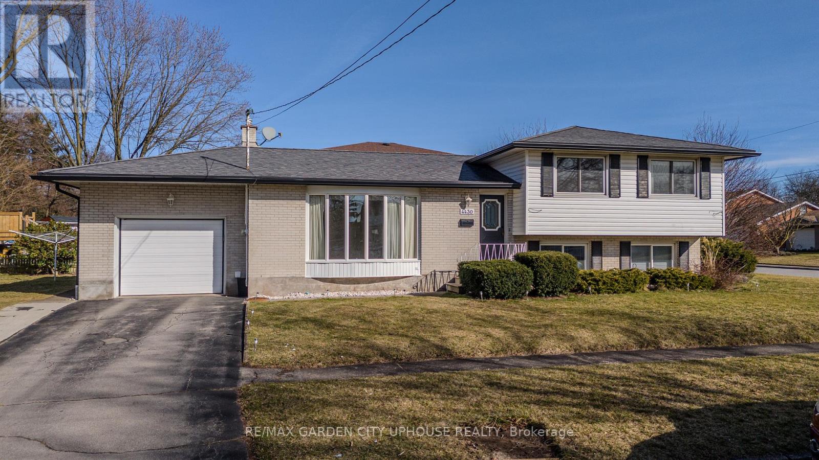 4430 DOVEWOOD DRIVE, Niagara Falls, Ontario