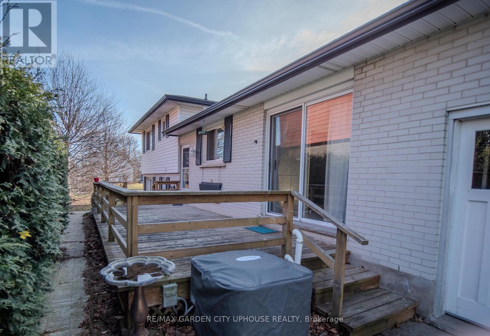 4430 Dovewood Drive, Niagara Falls, Ontario  L2E 6M1 - Photo 16 - X12893402