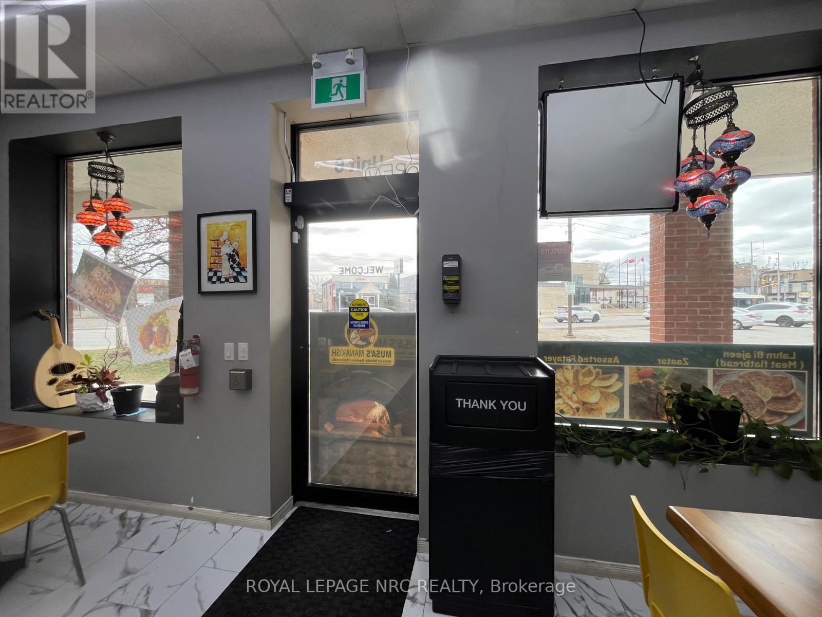 Unit# 6 - 191 Welland Avenue, St. Catharines, Ontario  L2R 2P2 - Photo 7 - X12893680