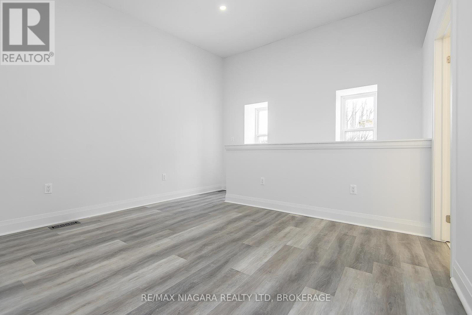 120 Main Street W, Port Colborne, Ontario  L3K 3V2 - Photo 17 - X12897160