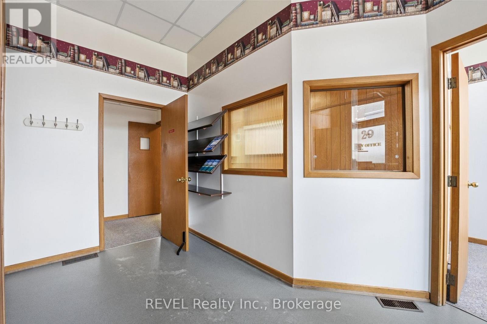 27-29 Jarvis Street, Fort Erie, Ontario  L2A 2S3 - Photo 4 - X12899084