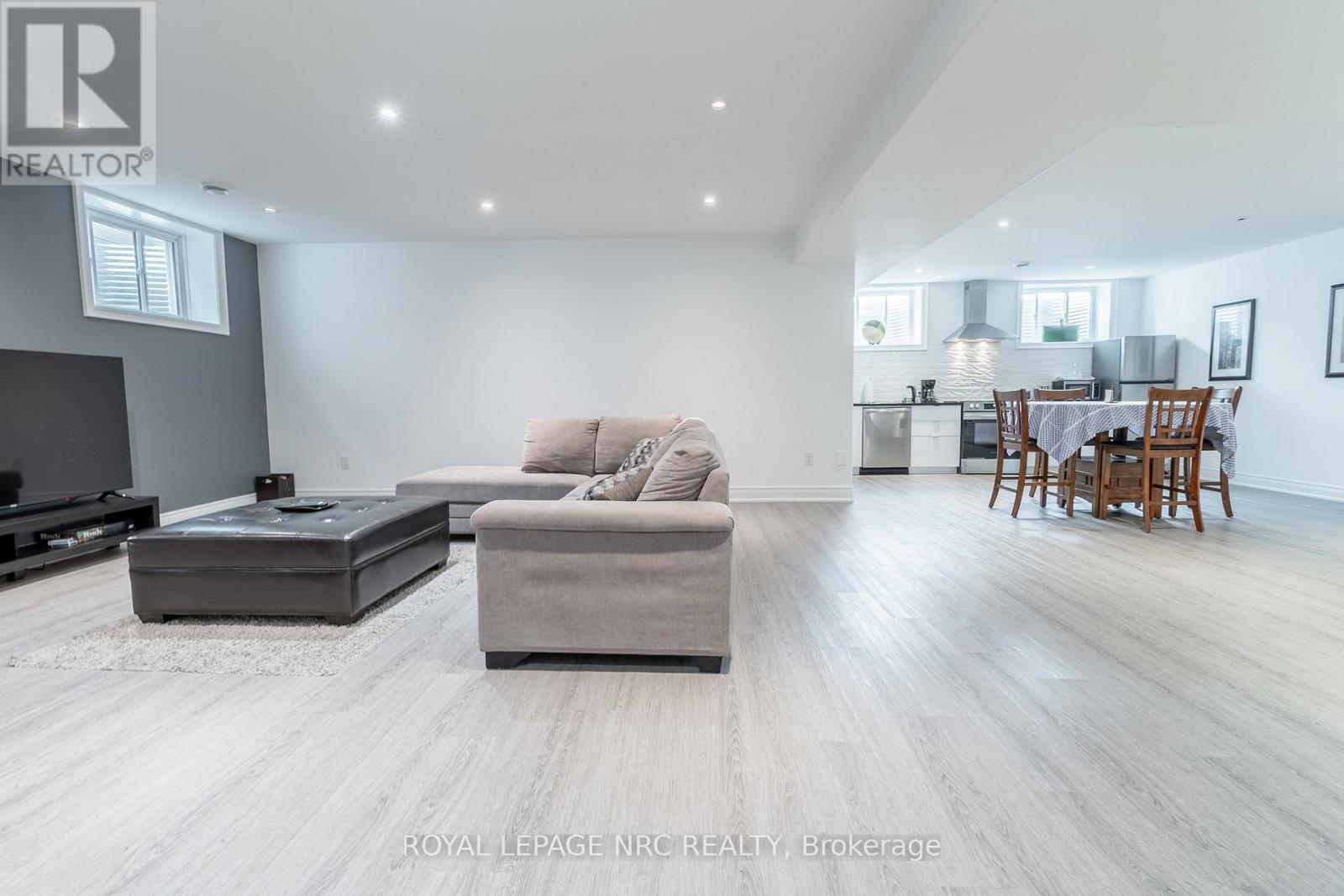 8945 Emily Boulevard, Niagara Falls, Ontario  L2H 3T1 - Photo 39 - X12899094