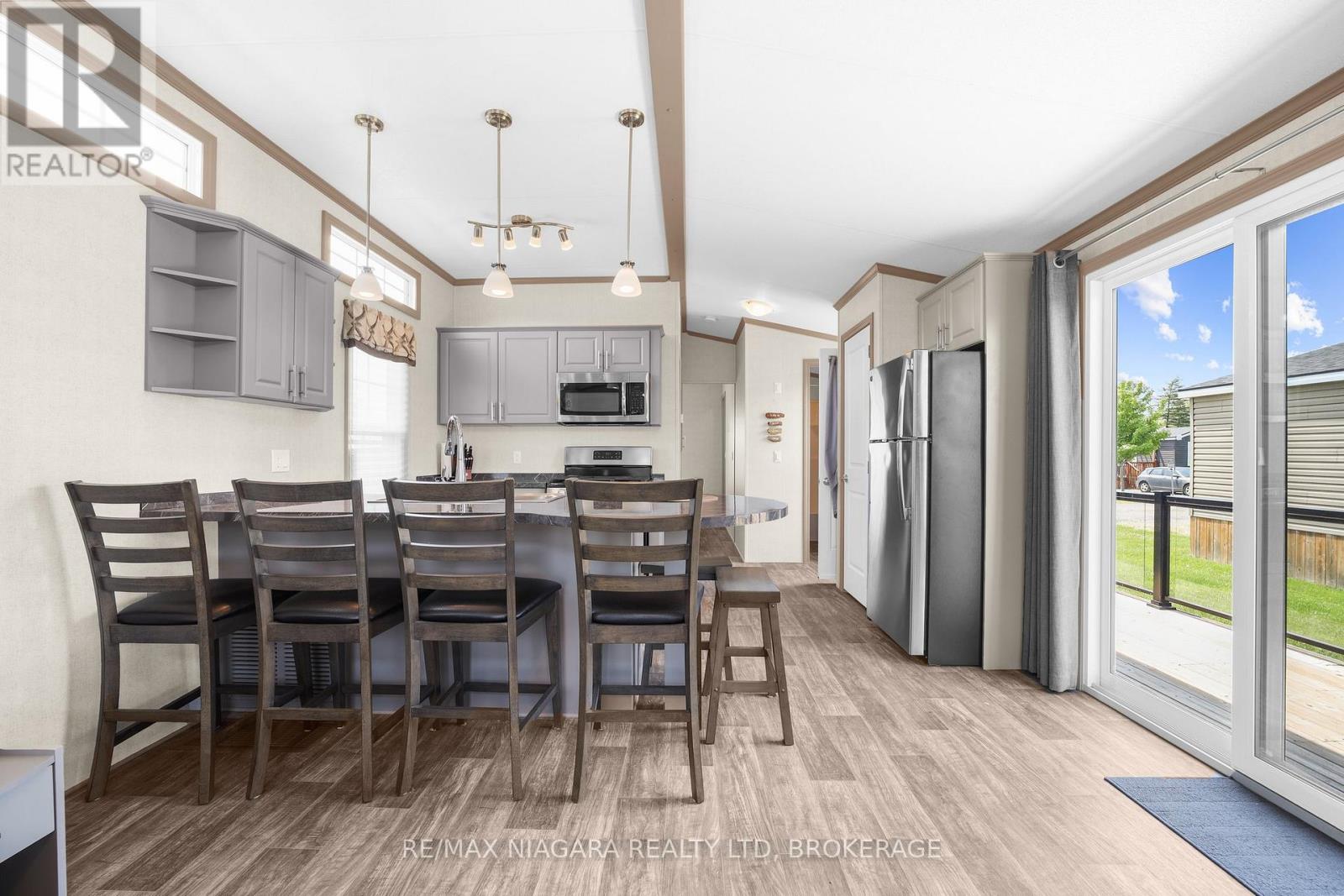 210 - 1501 Line 8 Road, Niagara-On-The-Lake, Ontario  L0S 1L0 - Photo 15 - X12899966