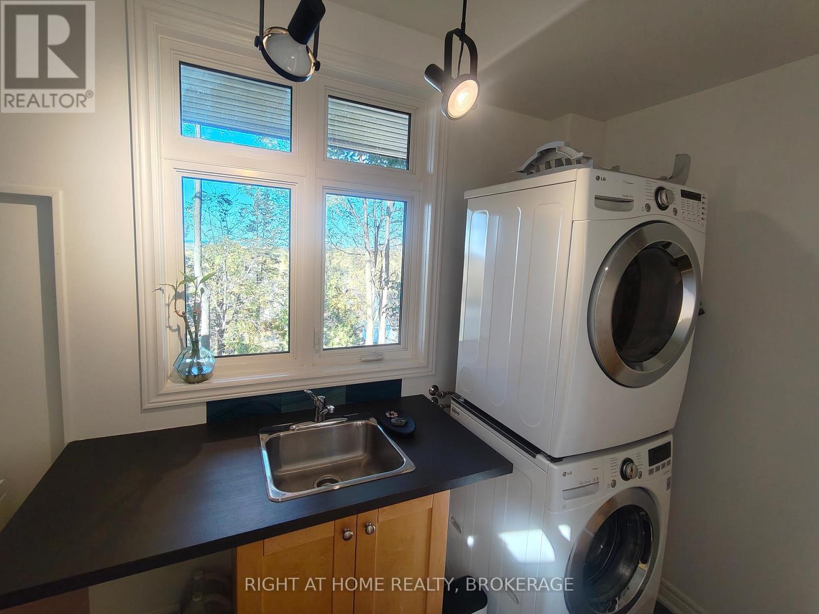 22 Ursula Avenue, St. Catharines, Ontario  L2T 1T1 - Photo 12 - X12900726