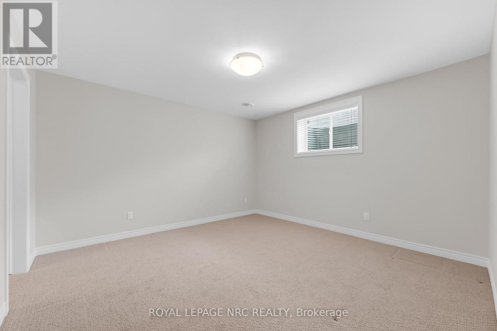 25 Mcfarland Street, Thorold, Ontario  L2V 0E2 - Photo 31 - X12904150