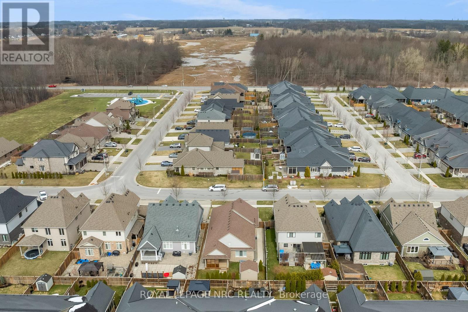 25 Mcfarland Street, Thorold, Ontario  L2V 0E2 - Photo 38 - X12904150