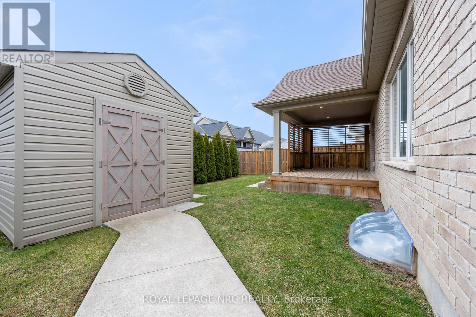 25 Mcfarland Street, Thorold, Ontario  L2V 0E2 - Photo 6 - X12904150