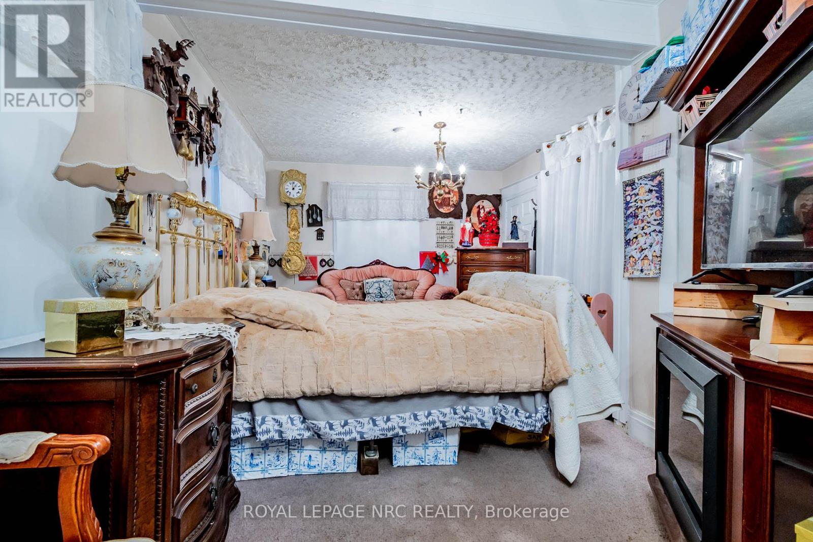 6490 Thorold Stone Road, Niagara Falls, Ontario  L2J 1B3 - Photo 26 - X12905350